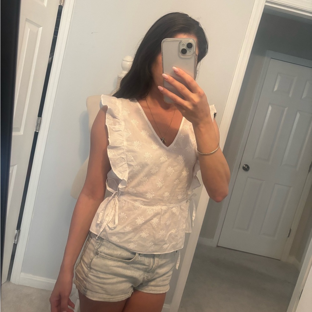Madewell White Eyelet Ruffle Sleeve Top